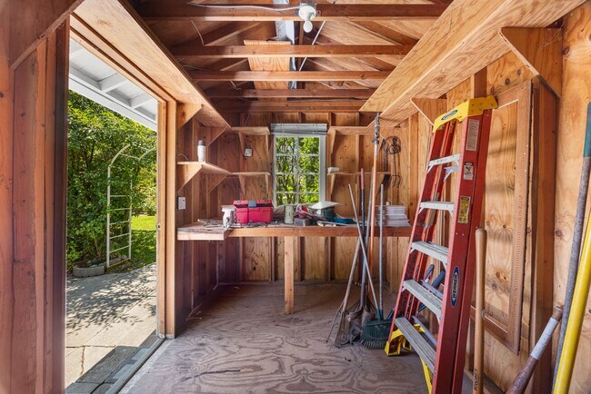 Building Photo - Stunning, remodeled rental in Historic Fra...