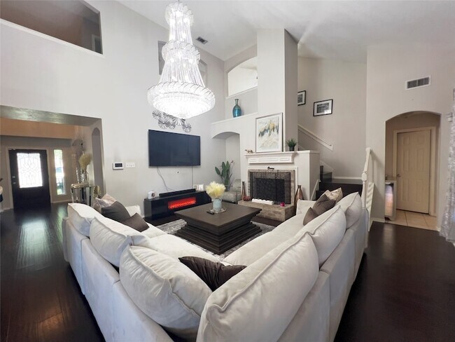 Building Photo - 10503 Desert Springs Cir