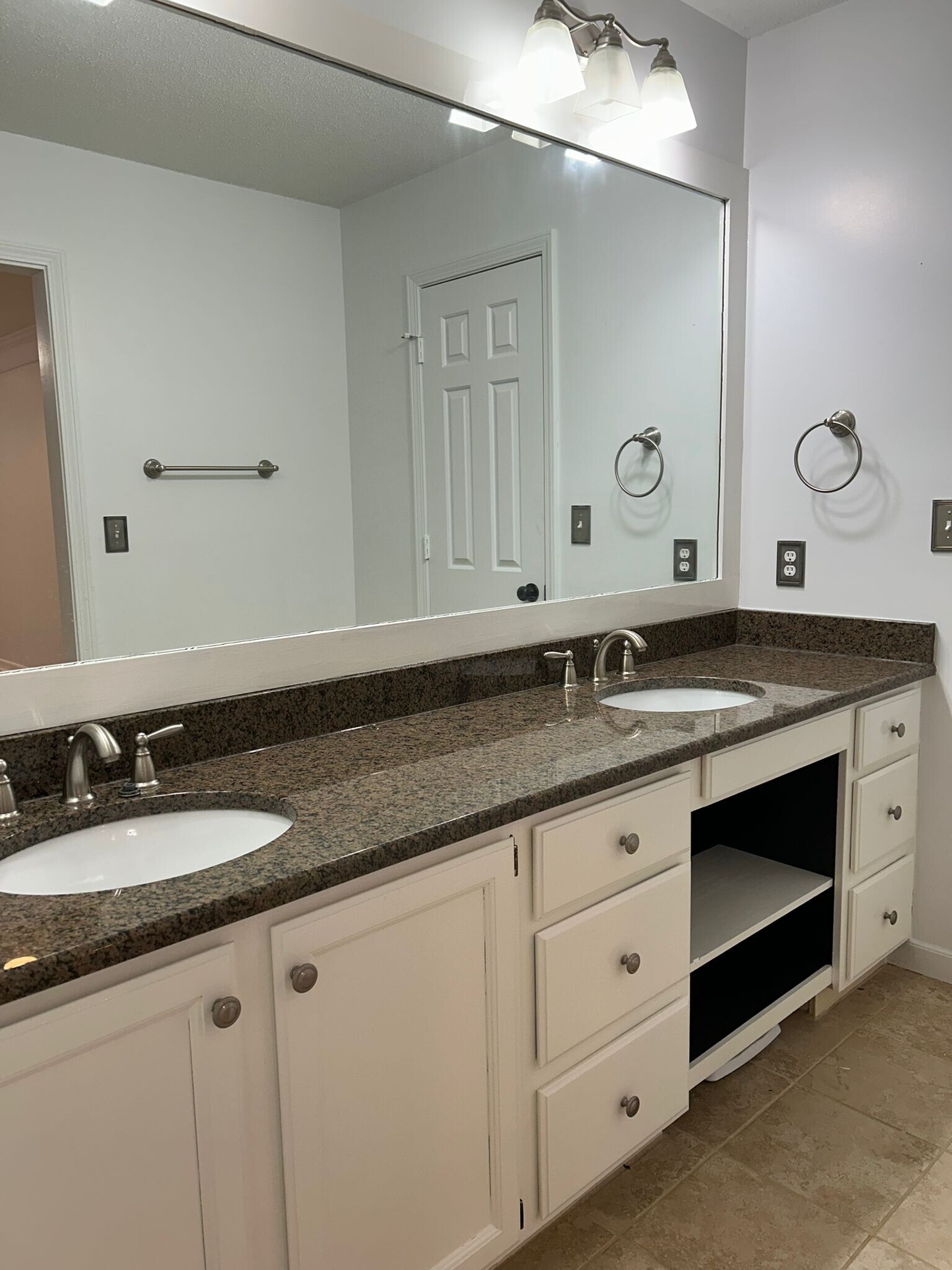 Building Photo - 510 Squire Cir