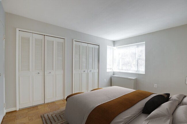 Bedroom (virtually staged) - Legation House