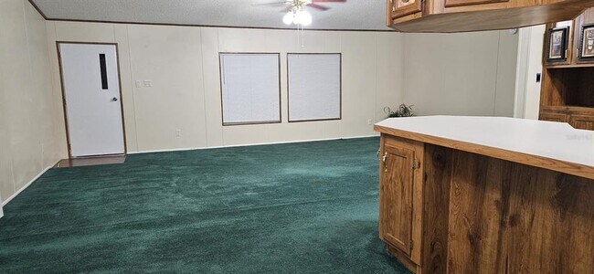 Building Photo - 3636 LAZY LAKE Dr S