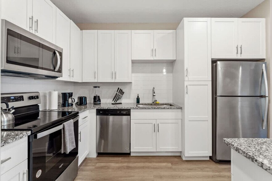 Building Photo - 12420 Rain Strm Ct