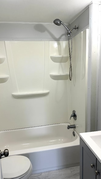 Building Photo - 48 Mechanic St