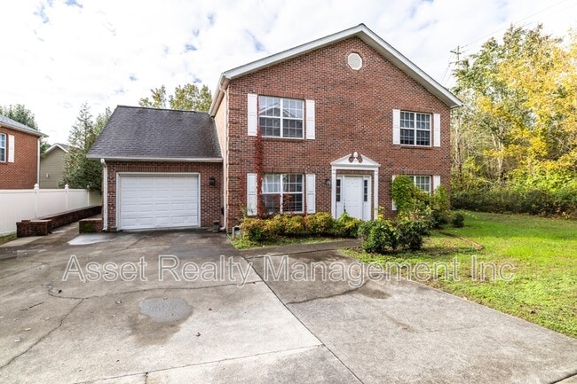 Building Photo - 203 Sweet Gum Lane