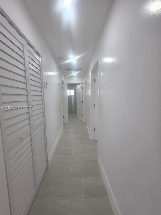 Building Photo - 21210 SW 119th Ave