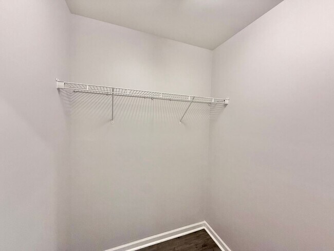 Building Photo - Updated 4BD, 2.5BA Raleigh Home With Easy ...