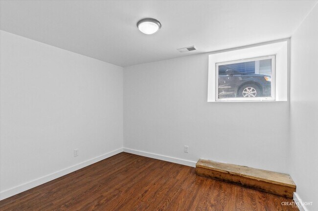 Building Photo - 505 E Jackson St