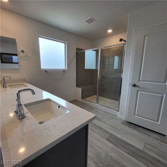 Building Photo - 5724 Avondale Rise Wy
