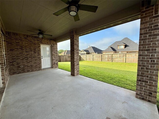 Building Photo - 19070 Minero Ln
