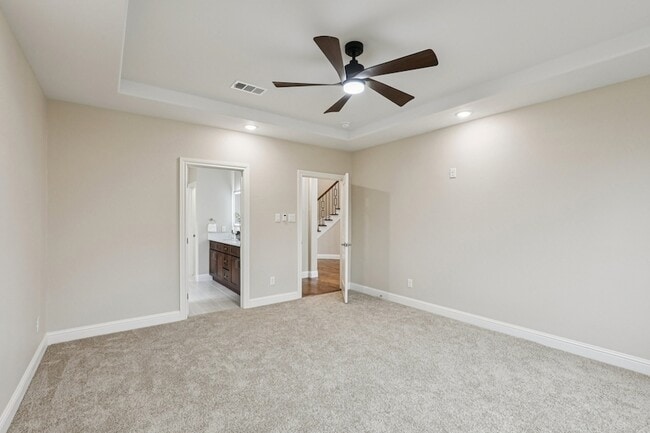 Building Photo - 1713 Highland Dr W