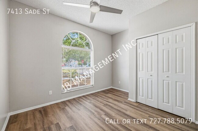 Building Photo - 7413 Sade St