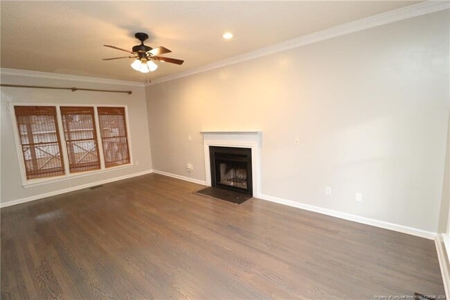 Building Photo - 2704 Thurrock Dr