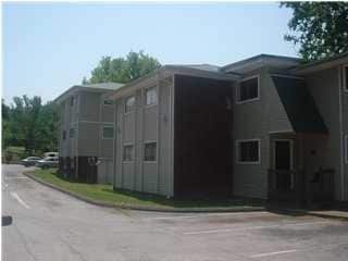 Building Photo - Willow Creek Apartments