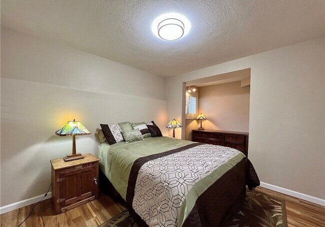 Building Photo - 29530 1st Ave S