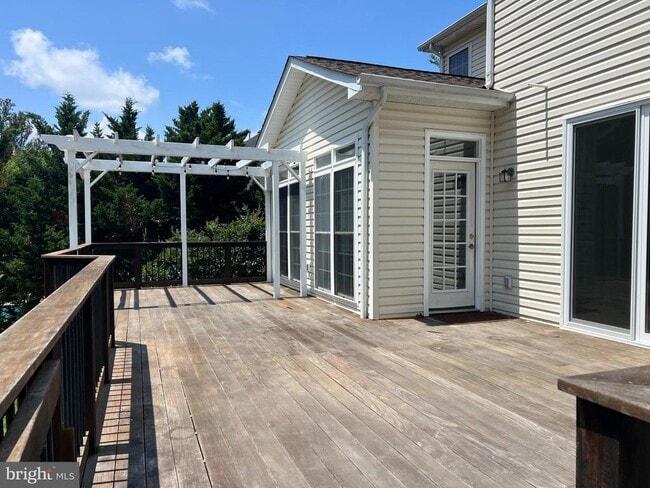 Building Photo - 7 Brannigan Dr