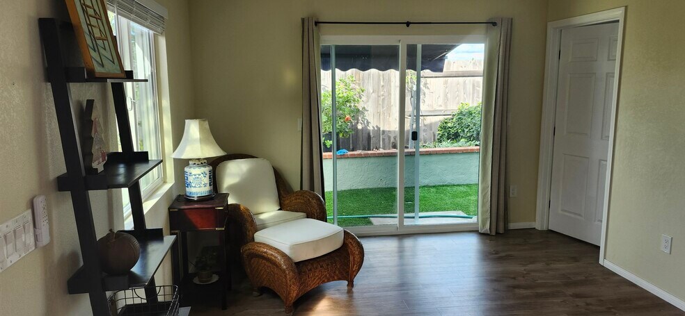 Building Photo - 7774 Jade Coast Rd