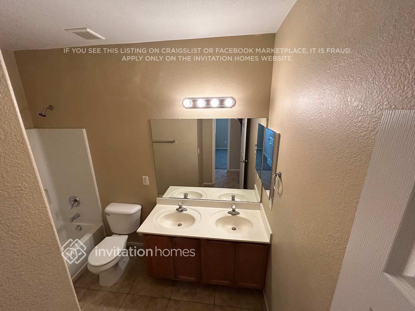 Building Photo - 7005 S 21st Dr