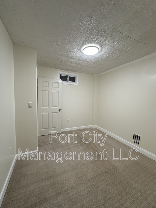 Building Photo - 114 N Highland Ave