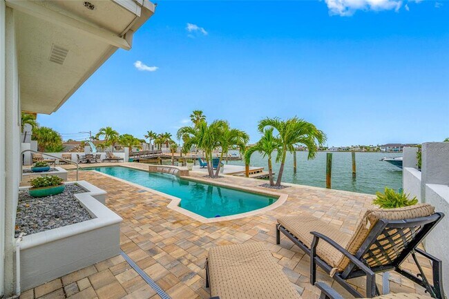 Building Photo - 540 59th Ave