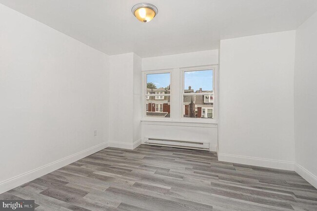 Building Photo - 1621 Berryhill St