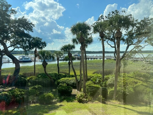 Building Photo - Furnished Waterfront Condo in Hilton Head Plantation - Mariners Pt