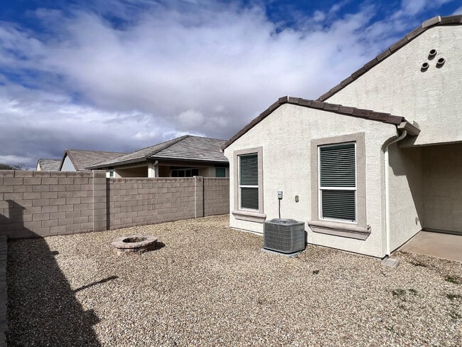 Building Photo - 37805 W San Alvarez Ave