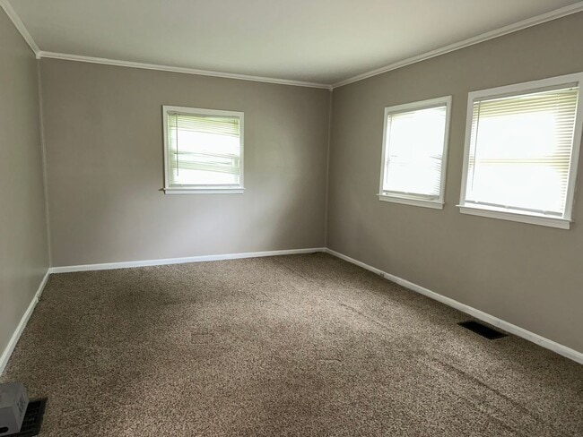 Building Photo - Rarely Available Ruxton Rental