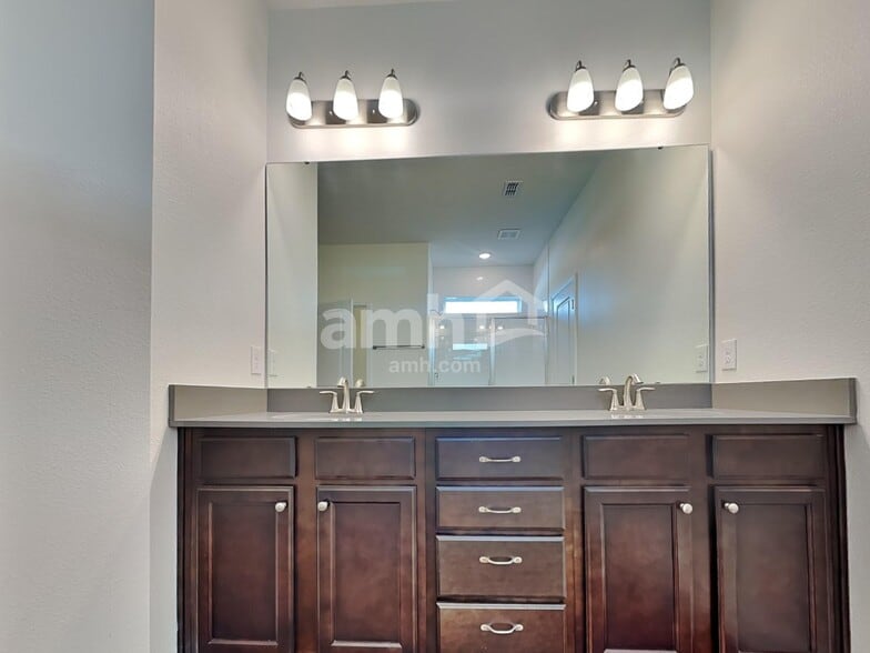 Building Photo - 954 Summer Stone Lp