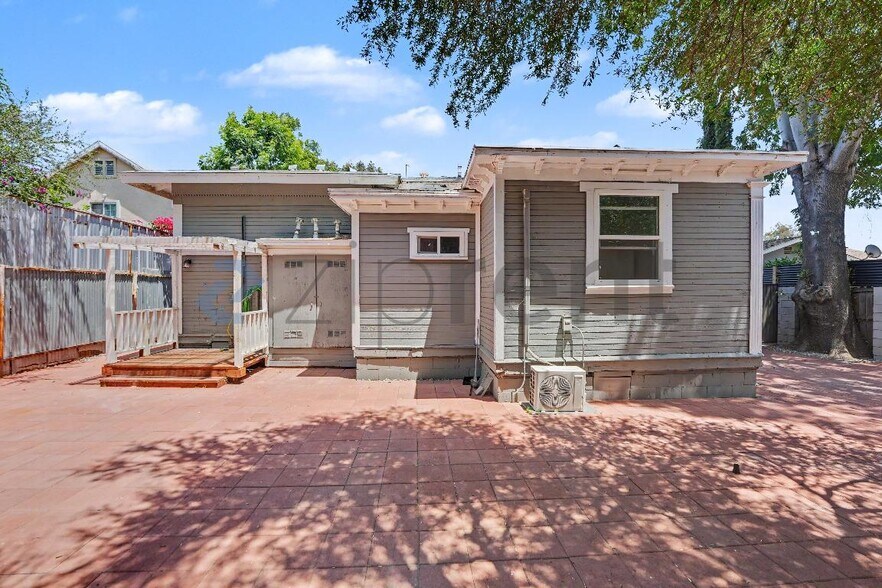 Building Photo - Unit 1333