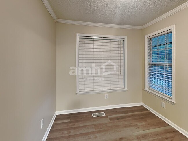 Building Photo - 247 Clayton Pointe Dr