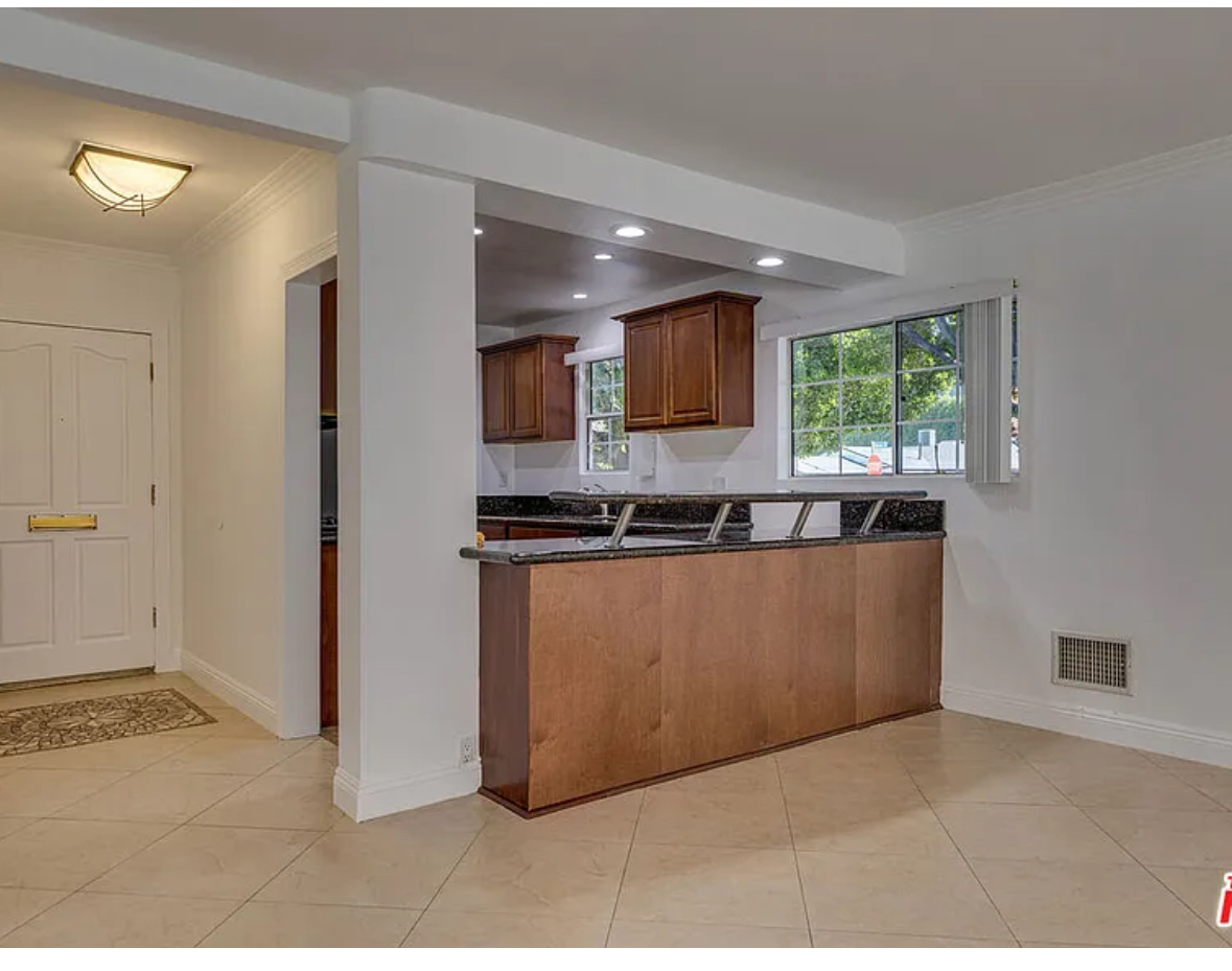 Building Photo - 4833 Alcove Ave