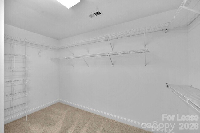 Building Photo - 1202 Coachman Dr