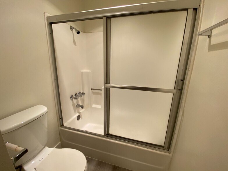 Building Photo - 3715 S Canfield Ave