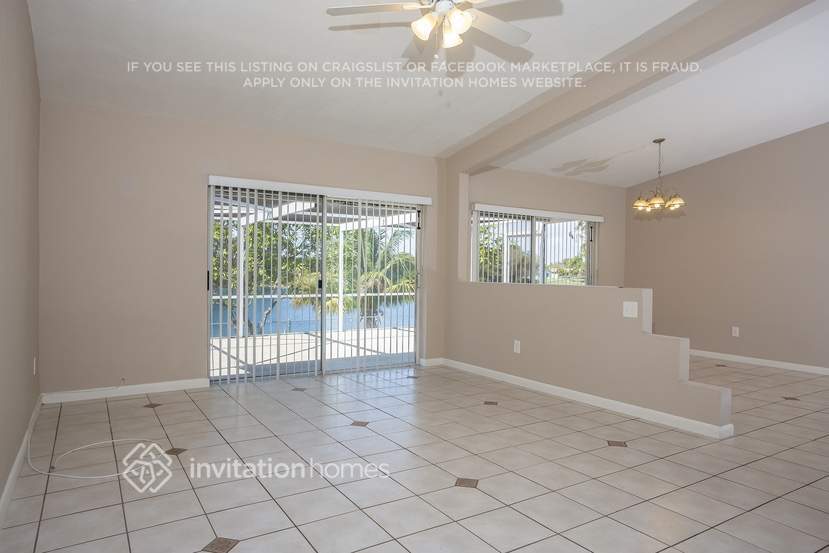 Building Photo - 16310 SW 109th Ave