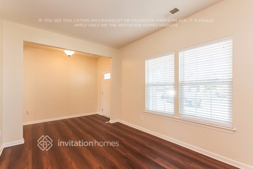 Building Photo - 156 Gilden Way