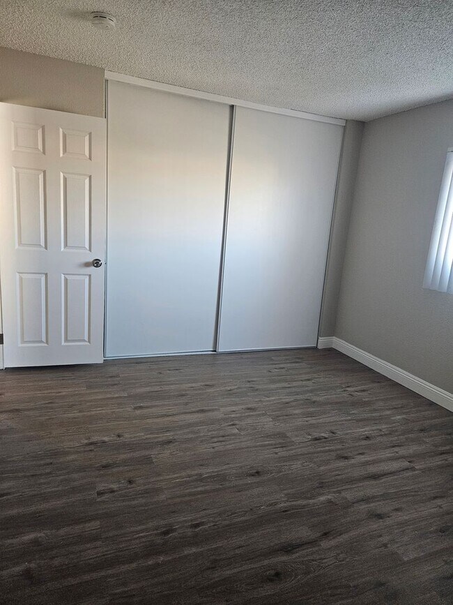 Building Photo - 15426 Perris Blvd