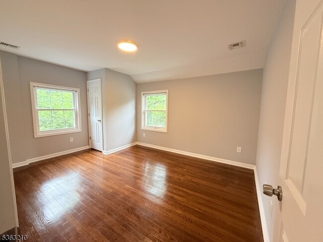Building Photo - 727 Ackerman Ave