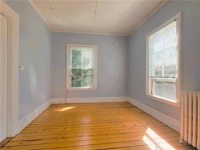 Building Photo - 106 Touro St
