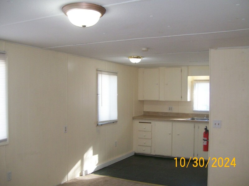 Building Photo - 430 N C St