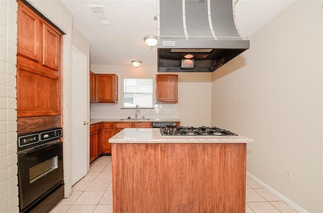 Building Photo - 1807 Trendwest Dr