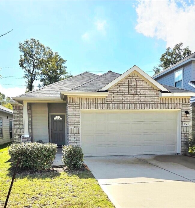 Primary Photo - 504 Emerald Thicket Ln