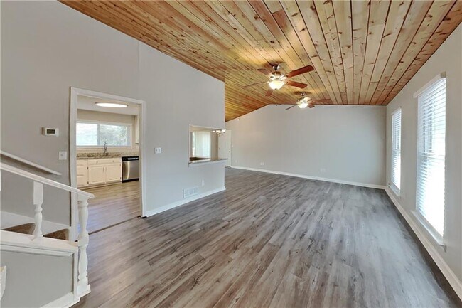 Building Photo - 1734 Wingard Dr