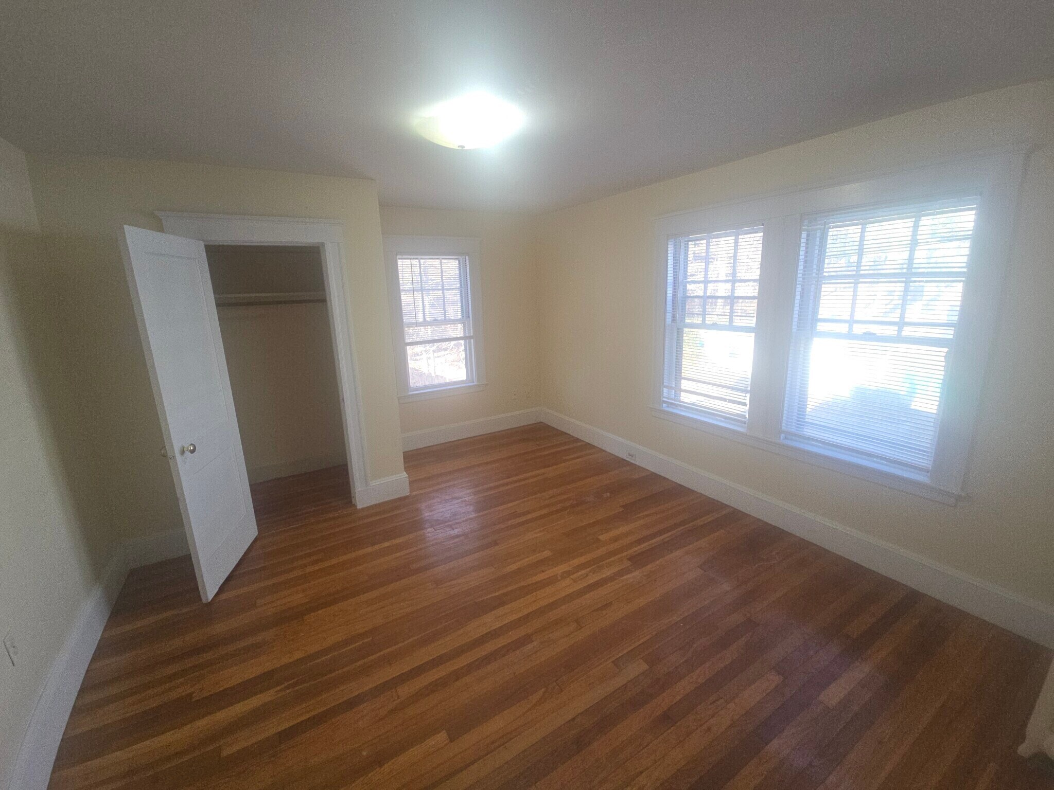 Building Photo - 281 Lowell Ave