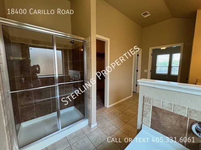 Building Photo - 18400 Carillo Rd