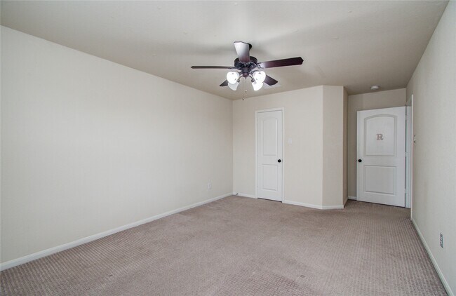 Building Photo - 2702 Fairfield Bend Pl