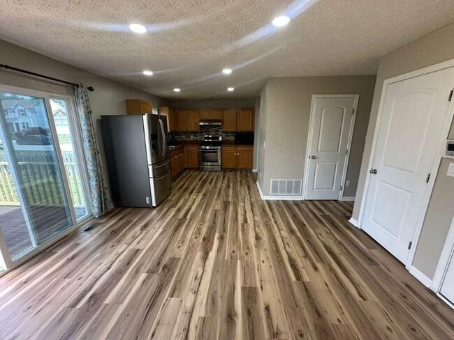 Building Photo - 2397 Angelfire Dr