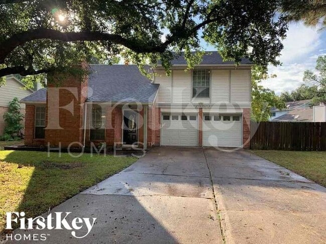 Building Photo - 15310 Meadow Village Dr