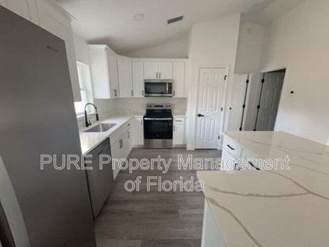 Building Photo - 5787 NW 62nd Ave