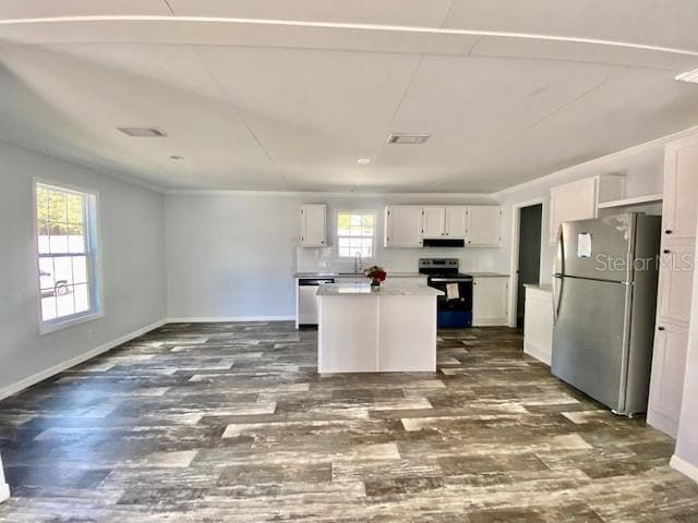 Building Photo - 2917 Kingswood Cir