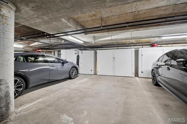 Building Photo - 500 North and South Rd